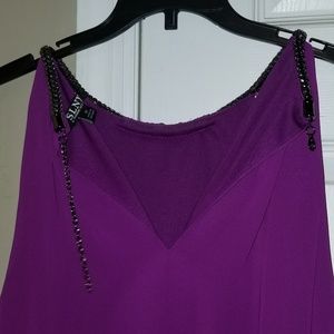 Chiffon Sleveless Dress with black bead neckline